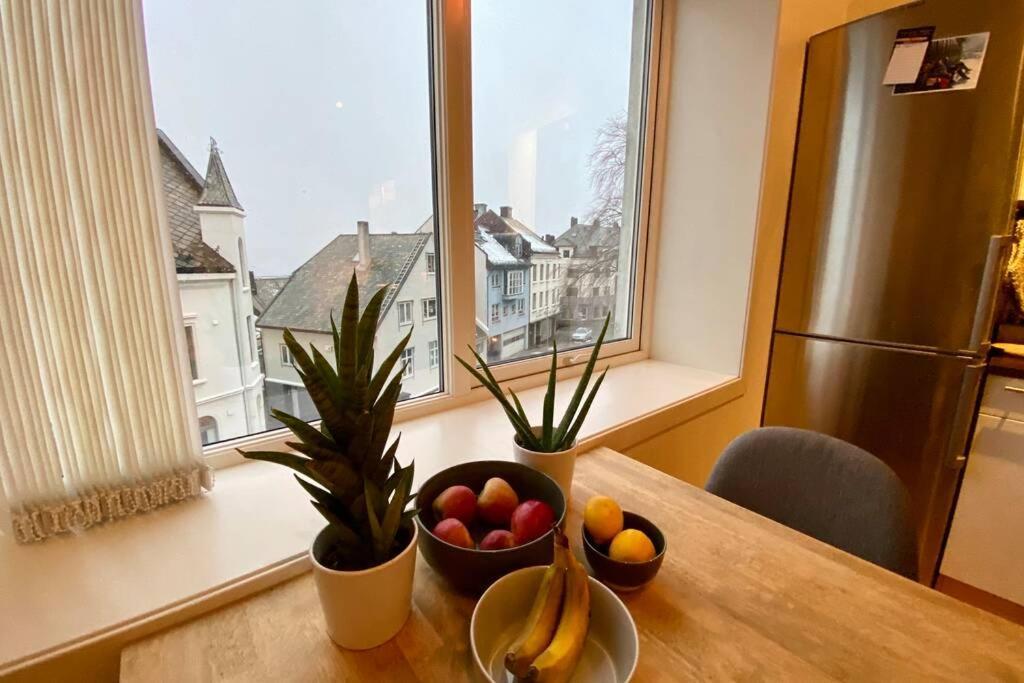 Nice And Central Apartment In Quiet Area Олесун Екстериор снимка