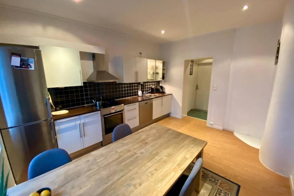 Nice And Central Apartment In Quiet Area Олесун Екстериор снимка